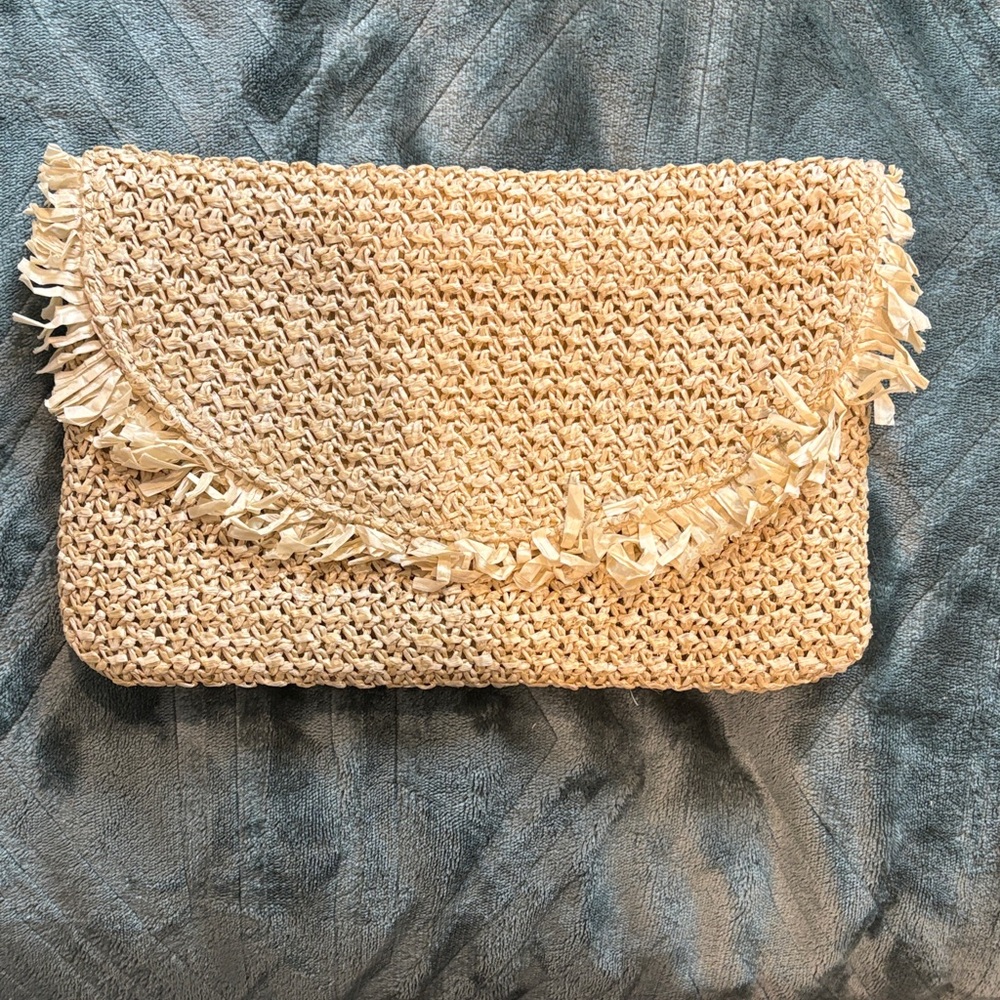 Chic Woven Beige Clutch with Fringe